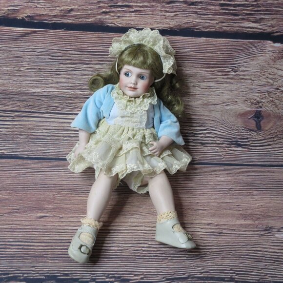 Vintage 1985 Cindy McClure Forget-Me-Not Doll - Picture 10 of 12